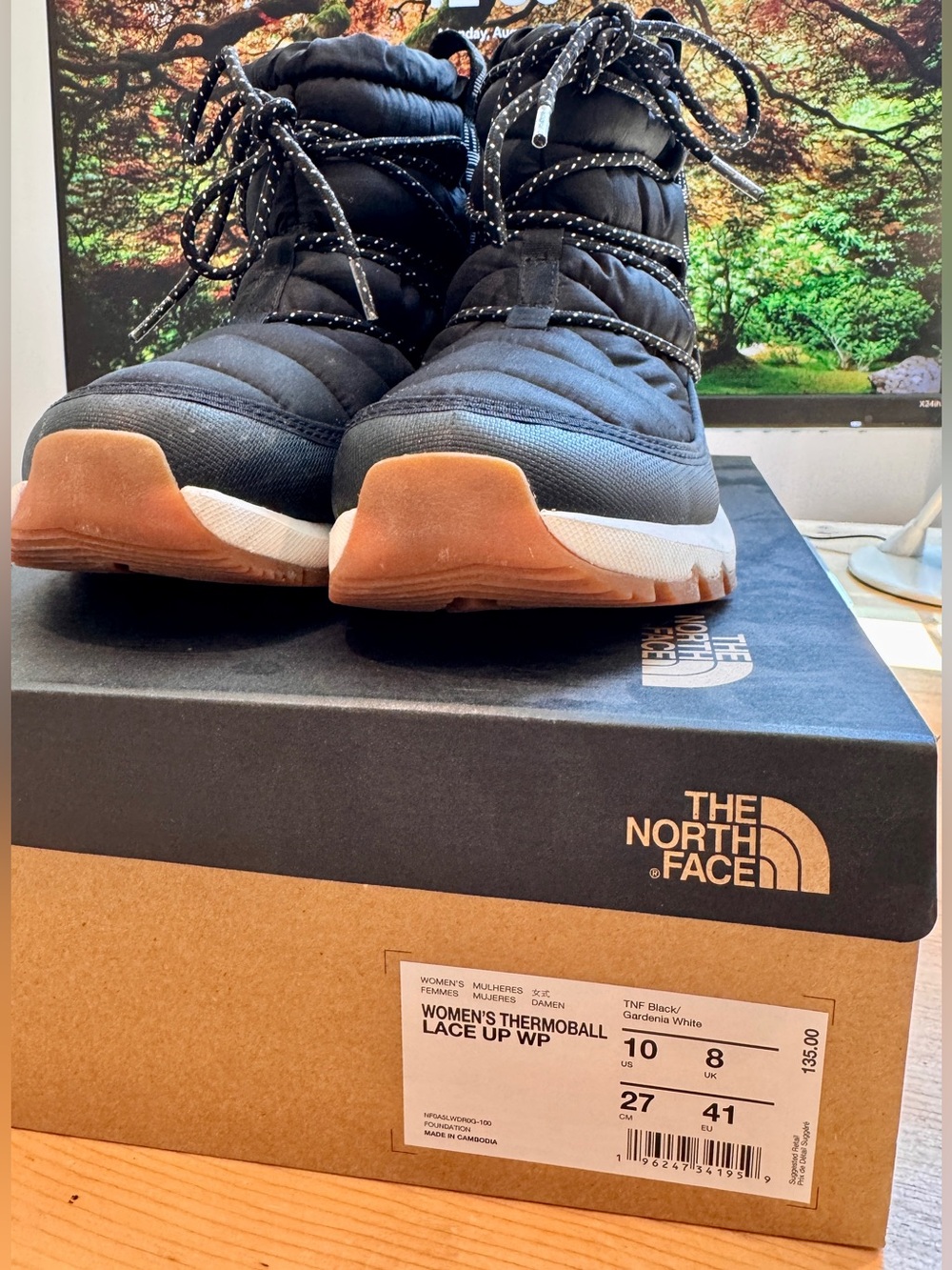 The North Face Women's ThermoBall Lace-Up WP Boot Black Gum Sole 10 EUC